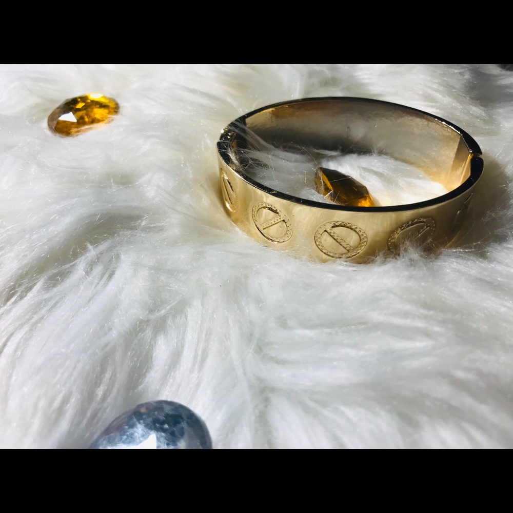 ❤️Gold designer inspired bracelet❤️